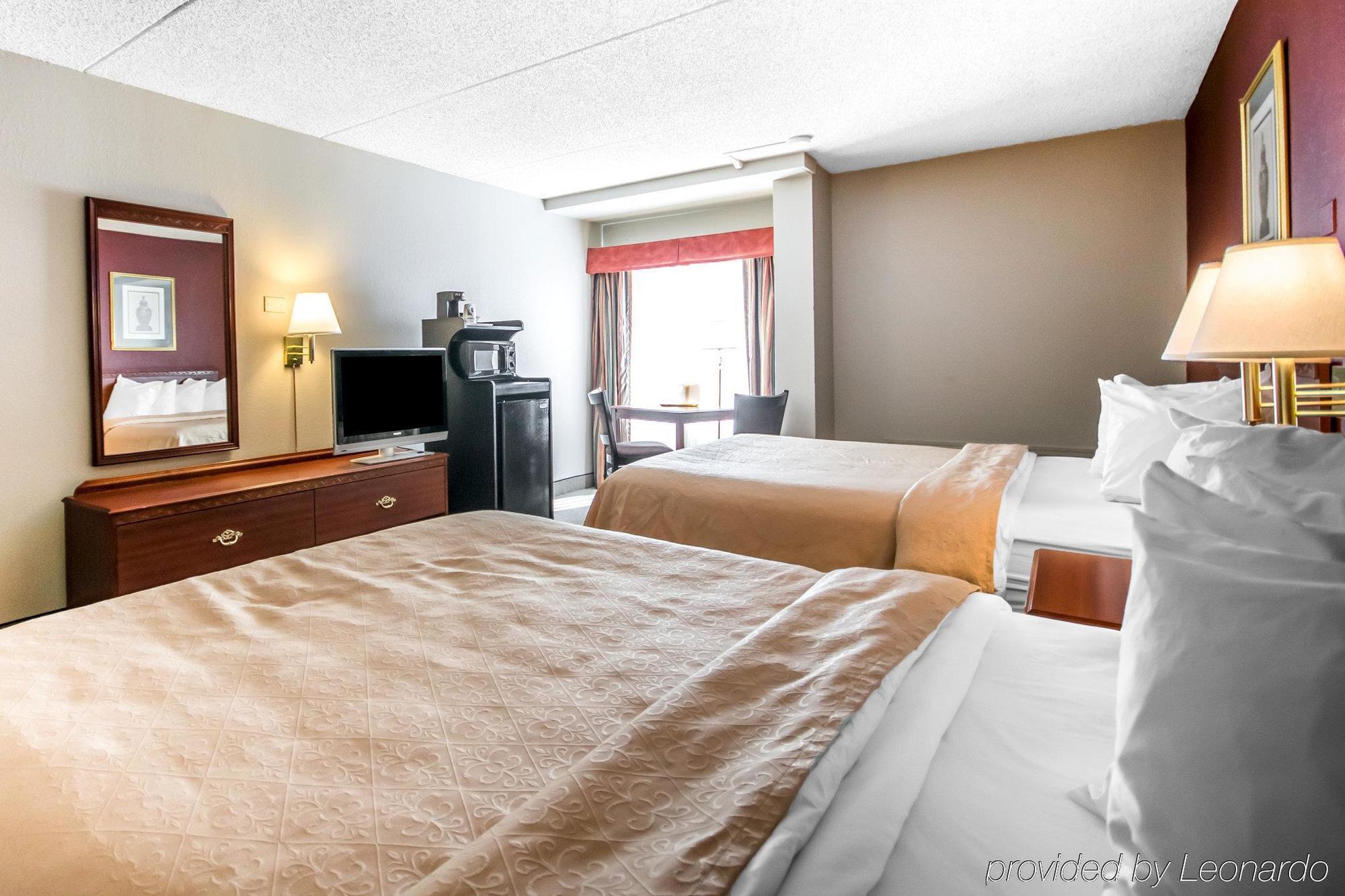 Quality Inn & Suites Elizabethtown Exterior foto
